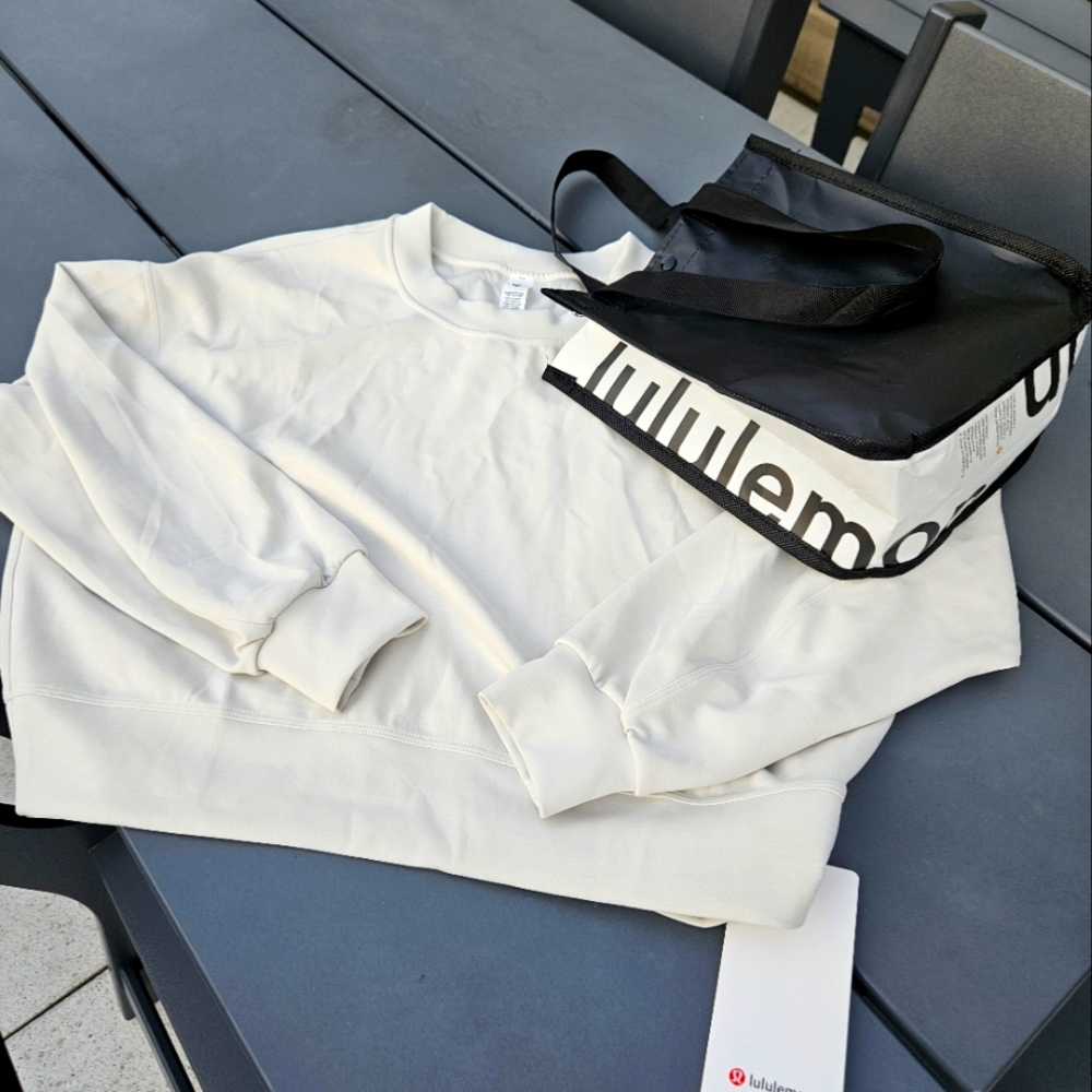 Lululemon Perfectly Oversized Crop Crew Softstreme Top